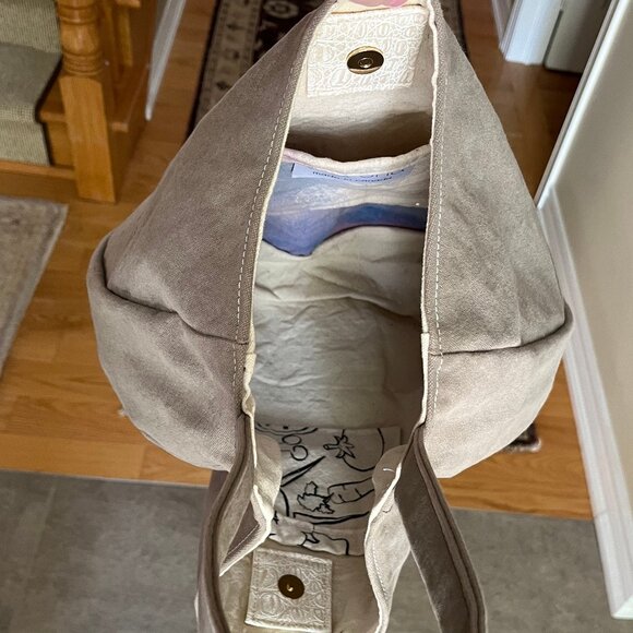 Designer canvas shoulder bag by CHA CHA - Authentic - Picture 7 of 16